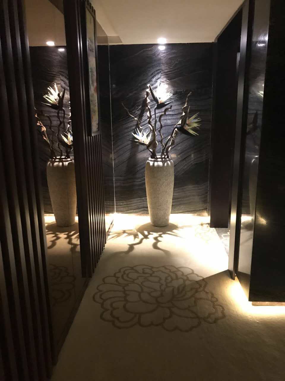 口碑极好的上街区(上街区黄金海岸足浴会所)